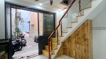 NHÀ NGUYÊN CĂN TRUNG TÂM Q11- MỚI 100%