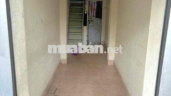 Cho thuê nhà mặt đường bờ sông sét 10m2x3tầng