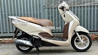 Honda Lead 125 2018 Khoá SMK ( Trắng Trà Sữa )