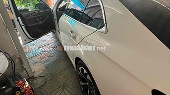 VinFast Lux A2.0 2022 Plus 16800 km Trắng