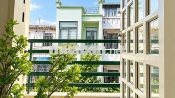 Dự án mới Q10 - Ban công thoáng - Máy giặt riêng