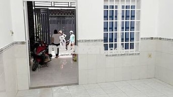 Cho thuê nhà nguyên căn giá rẻ hẻm đường Đông Bắc Quận 12