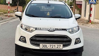 Ford EcoSport Titanium Trắng 5 chỗ