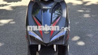 Honda Air Blade màu Đen đỏ