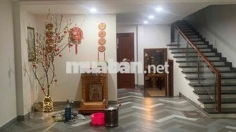 CHO THUÊ NHÀ CÓ THANG MÁY- 4 TẦNG-  CÁCH NGUYỄN THỊ THẬP 10M -50tr/th