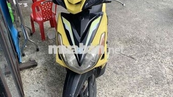 YAMAHA LUVIAS VÀNG ĐEN