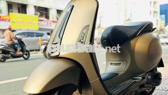 Piaggio Vespa Sprint 2018 vàng cát
