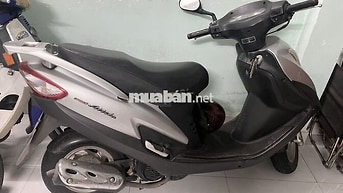 SYM Attila xe máy tay ga màu Bạc