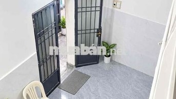 Mặt tiền Hồng lạc tân bình nhà nguyên căn mới xây, lối đi riêng chủ