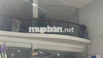 Nhà MT TRần Hưng Đạo, 8 x 40m, T+Lững+3L, thang máy