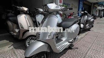Piaggio Vespa Sprint 125 iGet ABS Bạc sáng