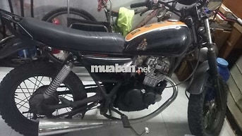 Xe máy côn tay màu đen