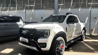 Ford Ranger 2025 Stormtrak 18.000km Trắng