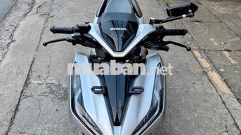 ❎❎ Vario 150 bạc  posche T12/2021 rất mới ngay chủ