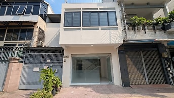 CHÍNH CHỦ BÁN NHÀ MẶT TIỀN NGUYỄN CHÍ THANH, QUẬN 5