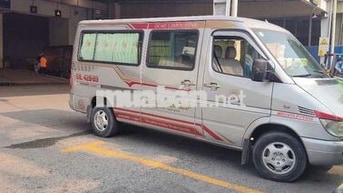 Mercedes-Benz Sprinter 6 chỗ Bạc