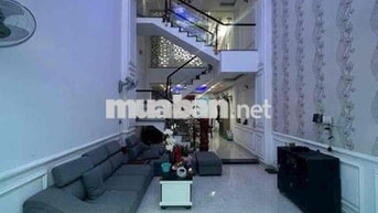 cho thuê nhà Thạnh xuân 33 gần uỷ ban 4 phòng ngủ 4wc đường 7m