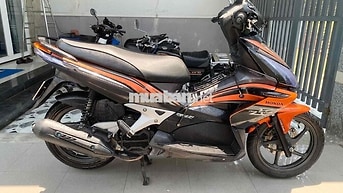 HONDA AIR BLADE CAM ĐEN