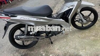 Honda Future 125 FI màu Bạc
