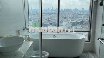 Cần cho thuê Duplex Tản Đà Court 190m2 4pn 3wc Căn góc