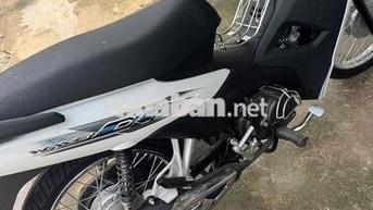 Honda Wave Alpha 273 km Trắng đen