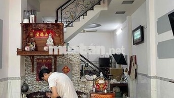 gần chợ Bà Hom, 47m2, 3 tầng 3PN, có sân thượng, hẻm gần 6m