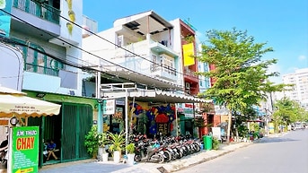 MẶT TIỀN ĐỒNG ĐEN  TÂN BÌNH  DT: 4,5M X19M  GIÁ 16,5 TỶ