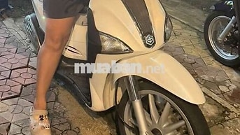 Piaggio Liberty màu trắng