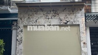 Nhà nguyên căn ngay cổng DH Văn Lang 4x18m 3 tầng