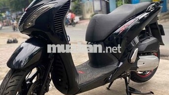 Honda SH 150 màu Đen lên full áo mâm ý