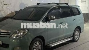 Toyota Innova 2010 V 145000 km Xanh