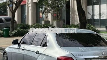 MERCEDES-BENZ E200 2017 60000 KM BẠC