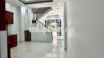 6.8 tỉ .Hẻm xe hơi. Khu phân lô . QL13. Hiệp Binh . DT 52 . 6.8 tỷ