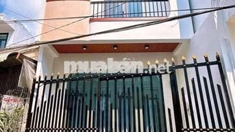 Bán gấp nhà 1 trệt 1 lầu hẻm 388 Nguyễn Văn Cừ gần ĐHYD