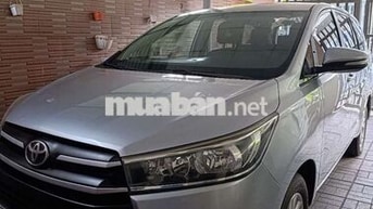 Tôii chính chủ cavet bán xe Innova 2.0E 2017