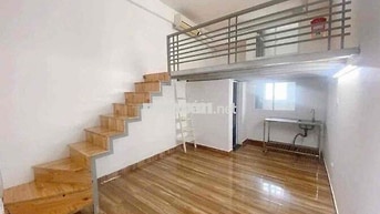 phòng gác 35m2 tại hẻm 134 nguyễn thị thập 3 người thoải mái gác cao