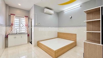 Cho Thuê Phòng Gác Cửa Sổ Nội Thất Đầy Đủ Gần Hoà Bình - Đầm Sen Q11