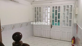 Cho thuê nhà hẻm 528 ĐIện Biên Phủ