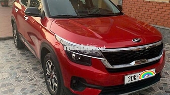 Kia Seltos Luxury 5 chỗ màu Đỏ