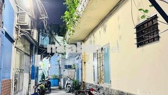 Hiếm, Bán nhà mới sát Phạm Hùng Quận 8. Ngang 4m. Nhỉnh 4 Tỷ