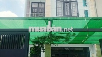 Nhà 3 lầu 5 x22m, hẻm 1118 Nguyễn Văn Quá giá 11tr/tháng