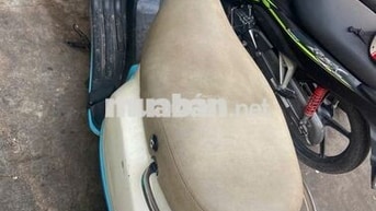 Xe máy Piaggio Vespa Xanh trắng