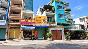 MB Khu phố du lịch - giá rẻ Quận 1 