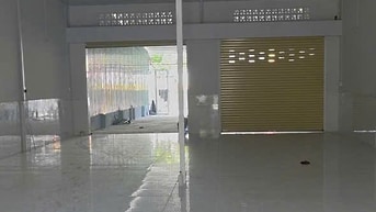 Cần cho thuê gấp nhà mặt tiền mới xây dựng, đường Lê Văn Lương,