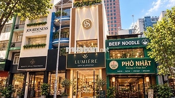 Nhà MT Gần Chợ Bến Thành , Khu VP - Giá rẻ