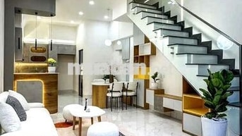 Nhà khu Tên Lửa, 5 phòng ngủ, diện tích 68m², hẻm xe hơi 8m