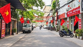 Chỉ 19 Triệu – Nhà 5T Cầu Giấy, Gara Ô Tô 7 Chỗ, 4PN, Gần ĐH Thủ Đô