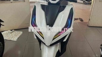 Honda Vario 150 nhập khẩu màu trắng