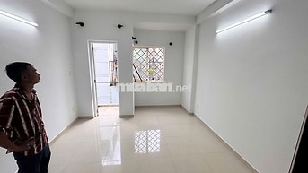 Cho thuê nhà sát MT Trần Khắc Chân Q.1 4x9m 4 tầng giá 17 triệu TL 