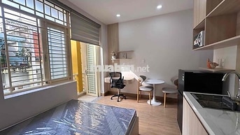 Căn hộ ban công mới 100% ngay Lê Văn Sỹ - Phú Nhuận giáp Quận 3